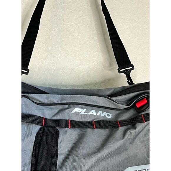 Plano Fishing Tackle Bag Weekend Series 3700  Softsider - Picture 2 of 7